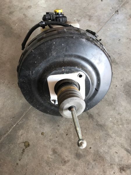 Вакуумний підсилювач гальм 7L8612101R Audi Q7