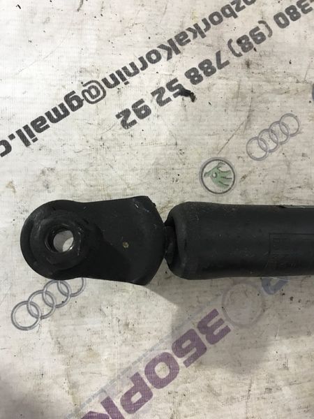 Стойка амортизатора DA8318080AC Ford Flex