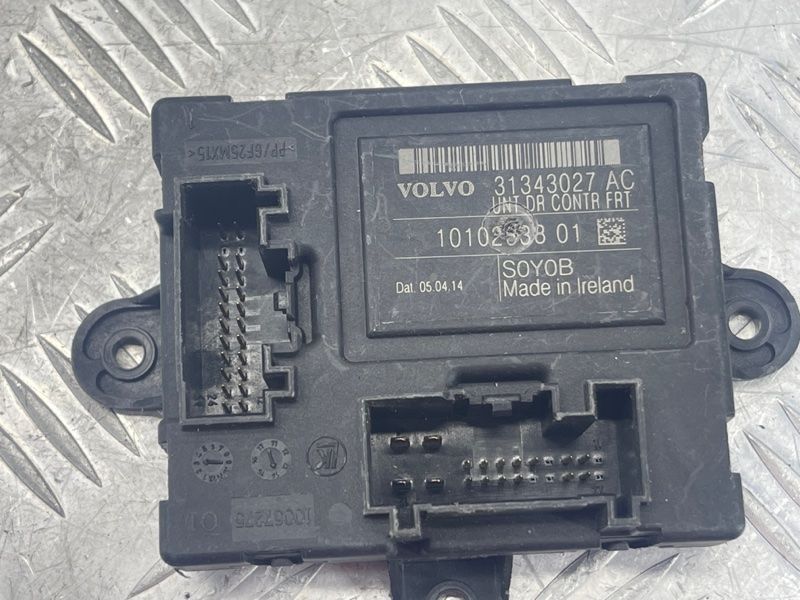 Блок керування дверей 31343027 Volvo XC60