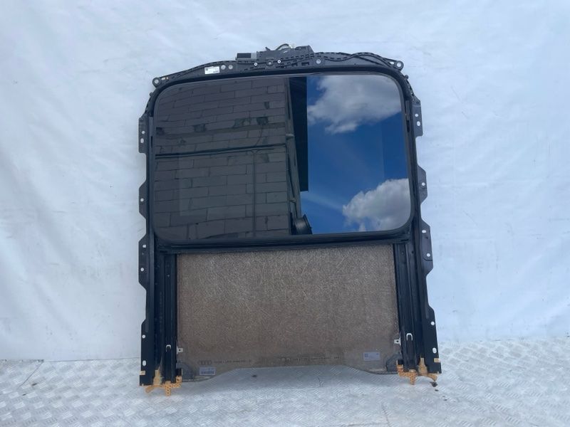 Панорама / Люк 8W5877041B Audi A4