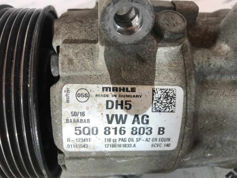 Компресор кондиціонера 5Q0816803B Volkswagen Tiguan