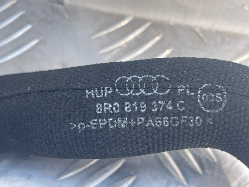 Патрубок системи охолодження 8R0819374C Audi Q5