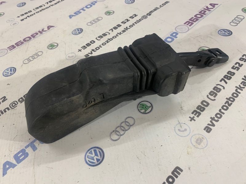 Обмежувач відкривання дверей 7P0837267 Volkswagen Touareg