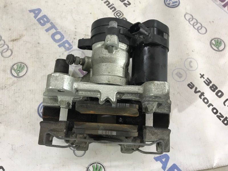 Суппорт тормозной kg9c2d250c Ford Edge