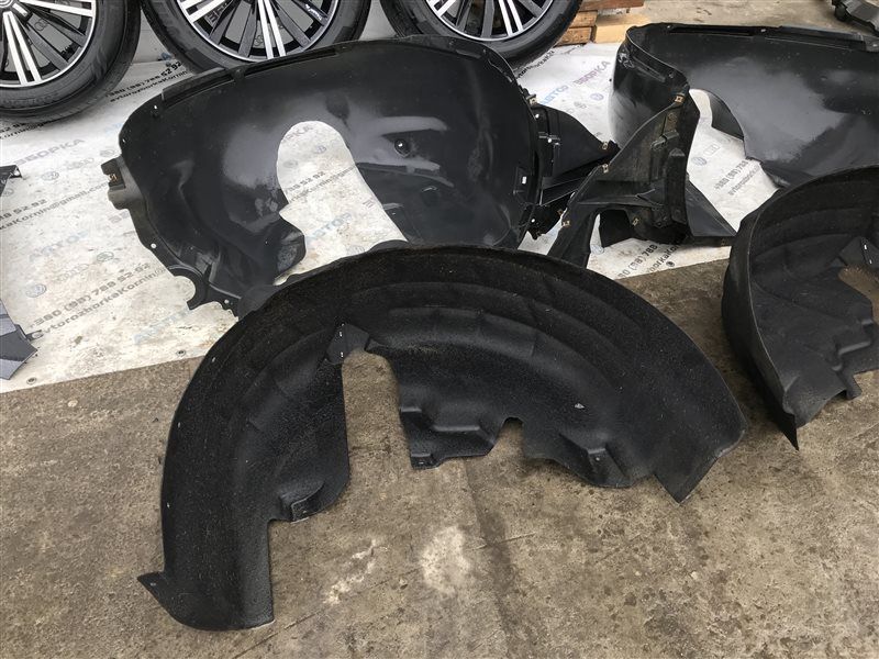Підкрилок 5N0810972 Volkswagen Tiguan