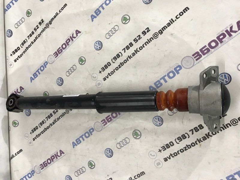 Стійка амортизатора 4G5035D Audi A6