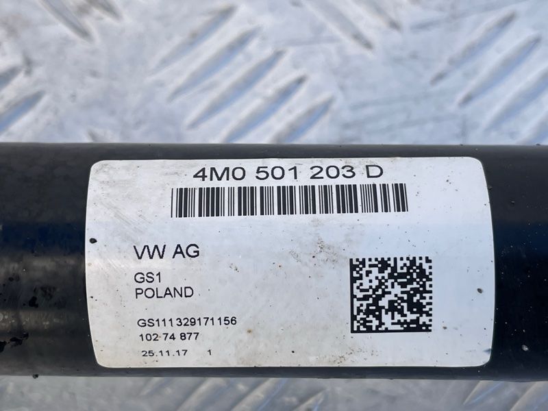 Піввісь 4M0501203D Audi Q7