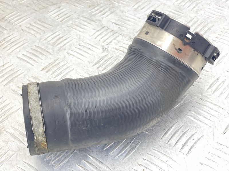 Патрубок інтеркулера 31338545 Volvo XC90
