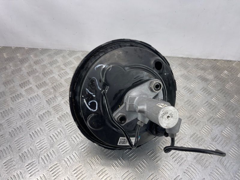 Вакуумний підсилювач гальм 7L8612101R Audi Q7
