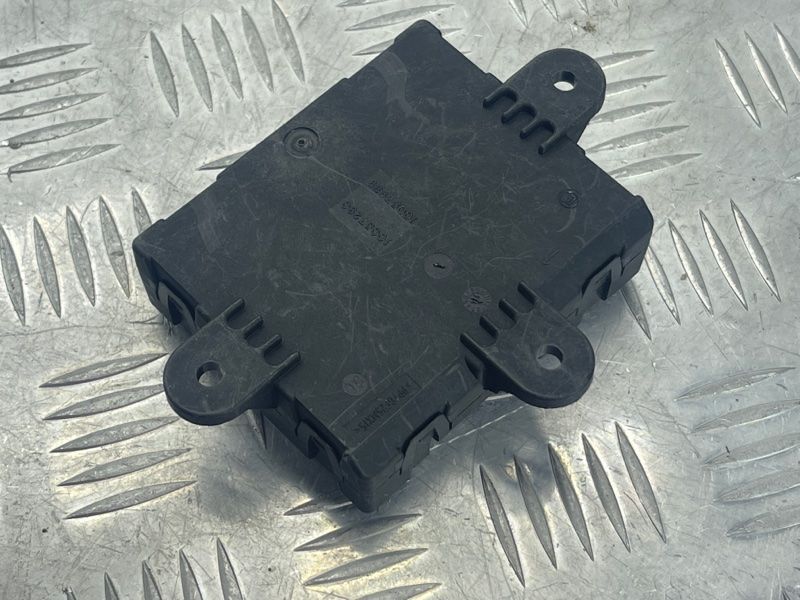 Блок керування дверей 31343026 Volvo XC60