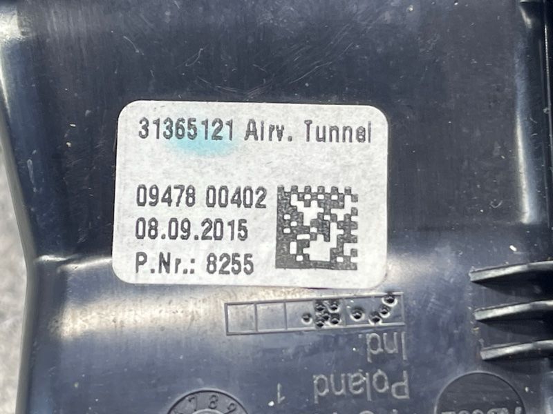 Дефлектор повітропроводу центральний 31365121 Volvo XC90
