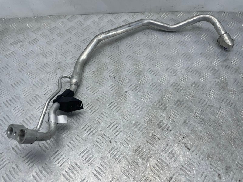 Трубка кондиціонера 4M0816738M Audi Q7