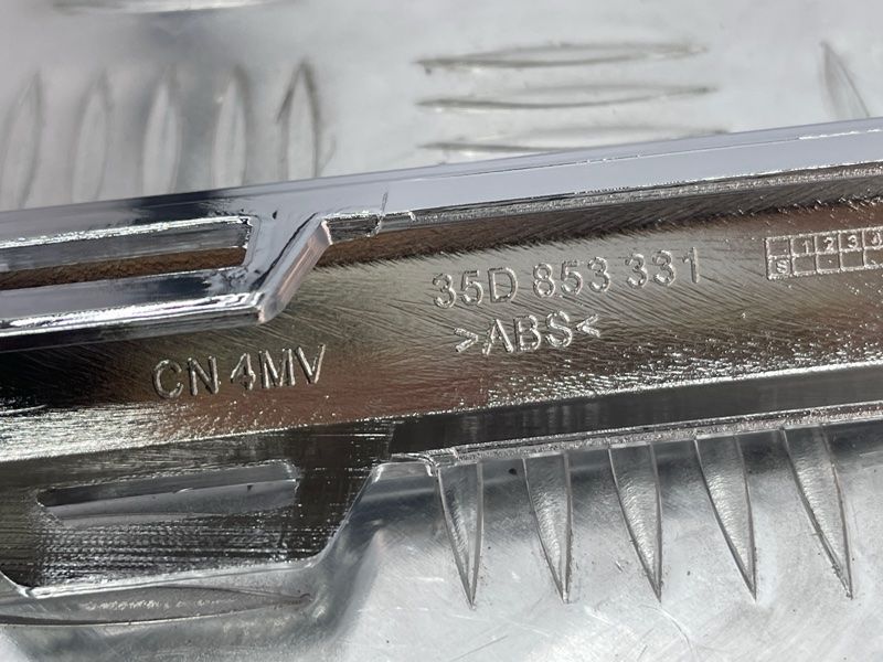 Молдинг бампера 3C8807459B2ZZ Volkswagen CC
