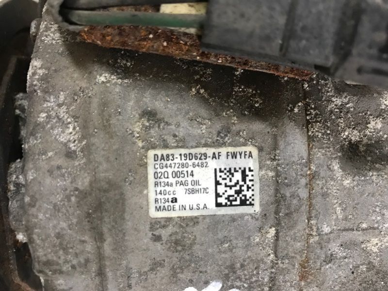 Компрессор кондиционера DA8319D629AF Ford Flex