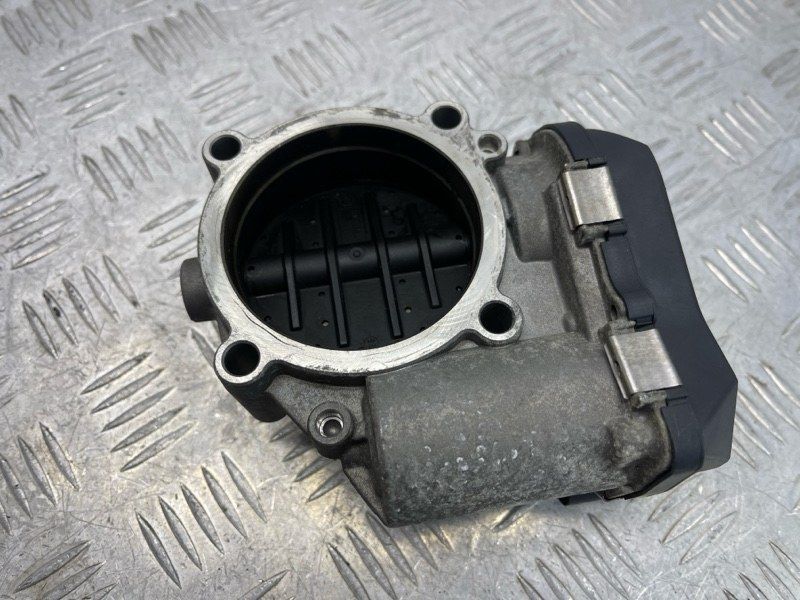 Дросельна заслінка 06E133062G Audi Q7