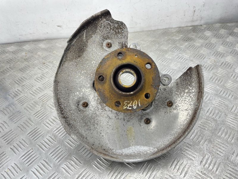 Поворотний кулак / цапфа 8R0505431F Audi Q5