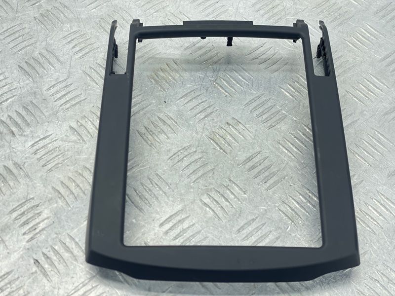Накладка подлокотника 4H0864357C6PS Audi A8