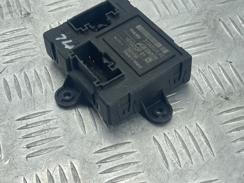 Блок керування дверей 31343026 Volvo XC60