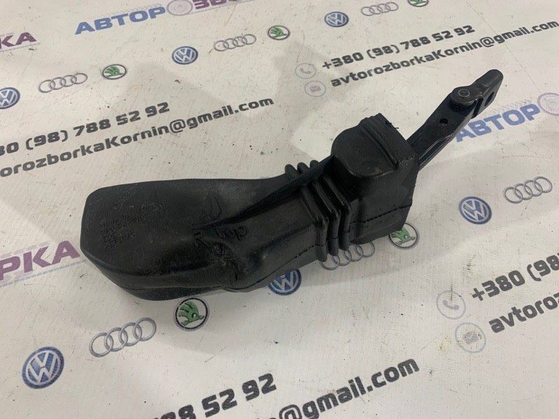 Обмежувач відкривання дверей 7P0837267 Volkswagen Touareg