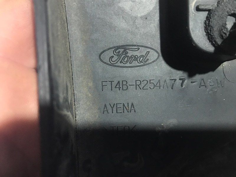 Накладка двери FT4Z5825557AB Ford Edge