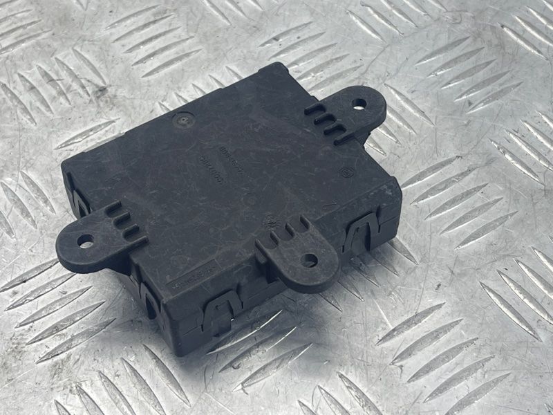 Блок керування дверей 31343027 Volvo XC60