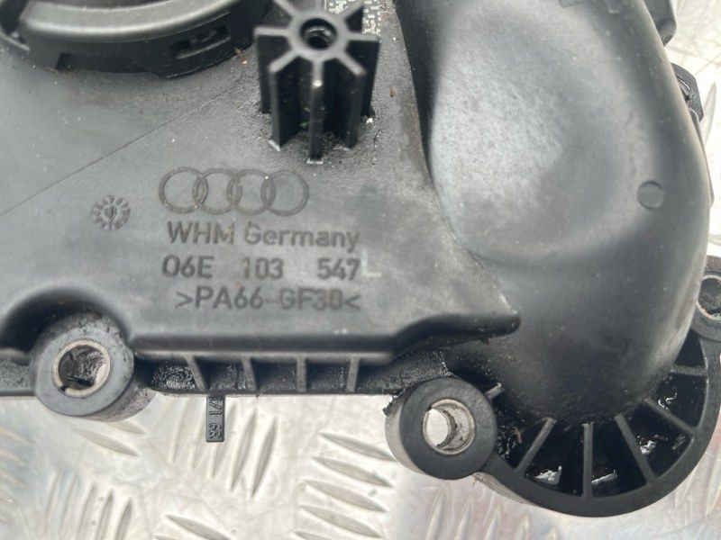 Клапан вентиляції картера двигуна 06E103547 Audi Q7