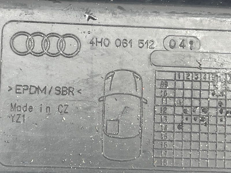 Килимок салону Audi A8