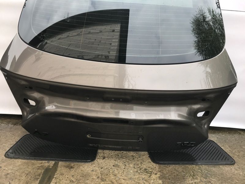 Крышка багажника 4G8827025A Audi A7