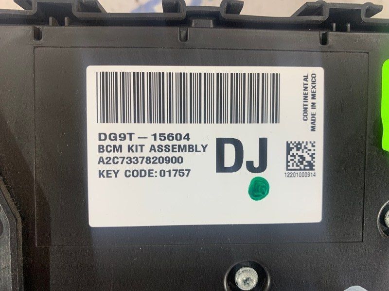 Блок комфорту DG9T15604DJ Ford Fusion
