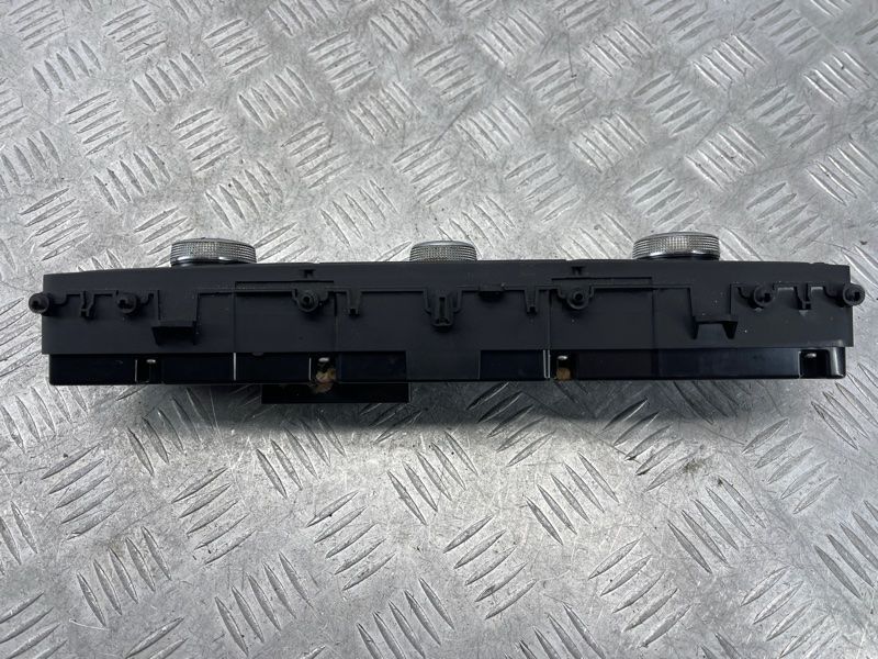 Панель керування клімат-контролем 4M0820043RSWI Audi Q7