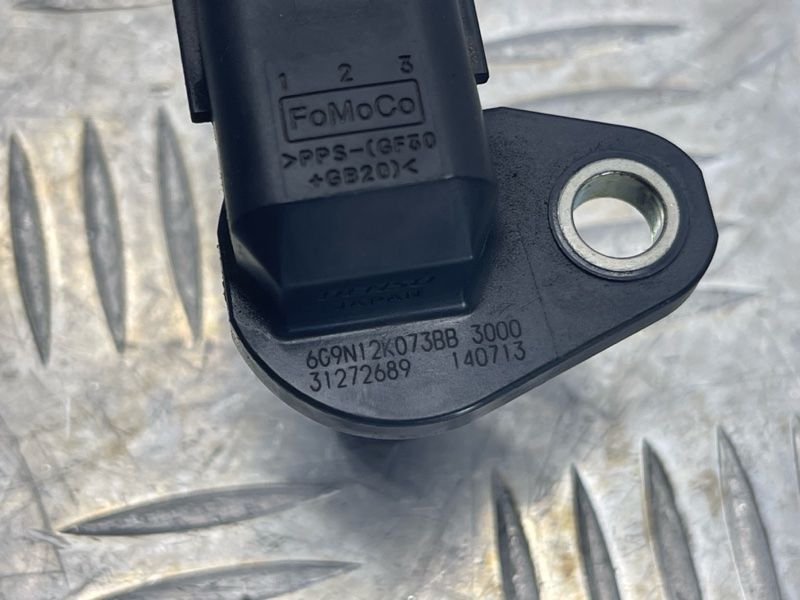 Датчик положения распредвала 31272689 Volvo XC60 Volvo S60, Volvo S60 Cross Country, Volvo S80, Volvo S90, Volvo V60, Volvo V60 Cross Country, Volvo V70, Volvo V90, Volvo V90 Cross Country, Volvo XC40, Volvo XC60, Volvo XC70, Volvo XC90