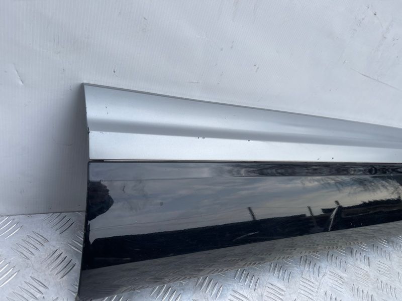 Накладка дверей 4M0853960G Audi Q7