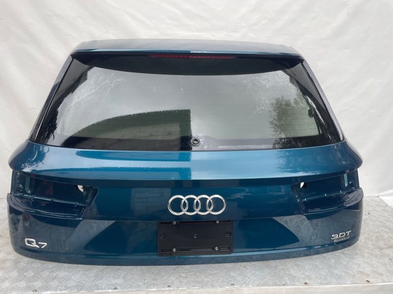 Кришка багажника 4M0827025D Audi Q7