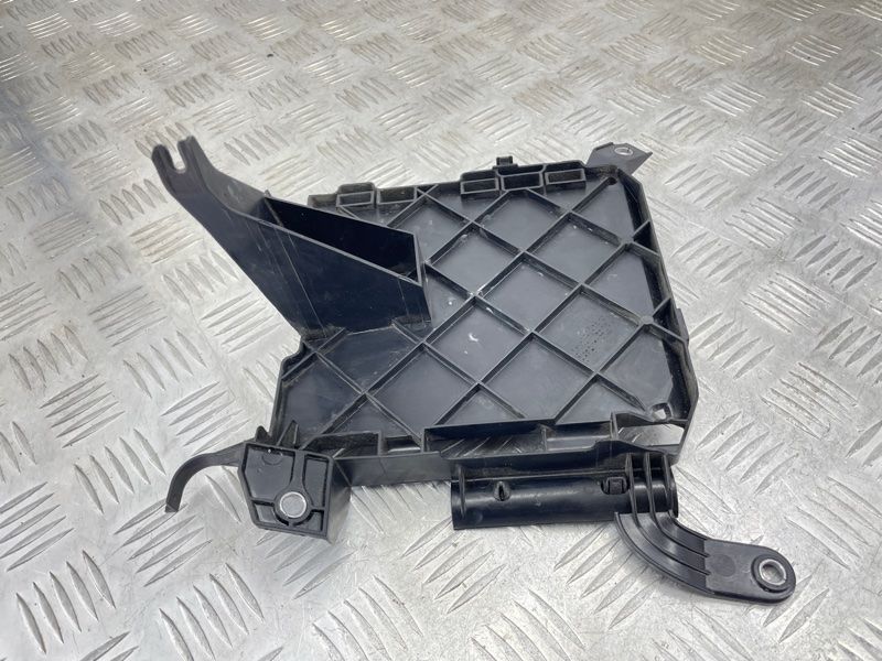 Кріплення блоку керування 8W0907647A Audi A4