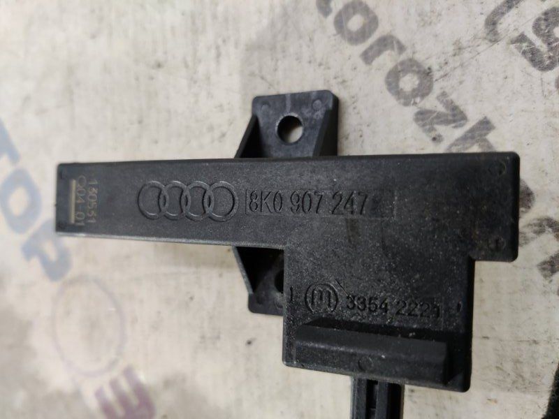 Антена безключового доступу (KESSY) 8K0907247 Audi A7 Audi A4, Audi A4 Allroad, Audi A5, Audi A6, Audi A7, Audi A8, Audi Q5, Audi RS5, Audi RS7, Audi S4, Audi S5, Audi S6, Audi S7, Audi S8, Audi SQ5