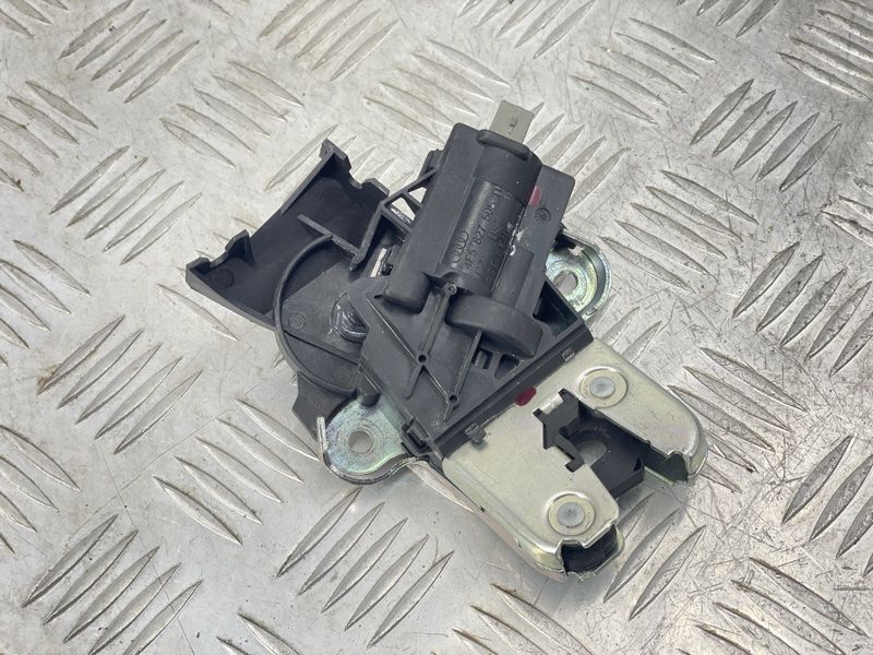 Замок кришки багажника 4F5827505D Volkswagen CC