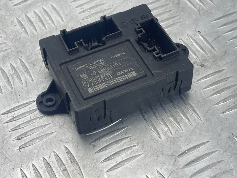 Блок керування дверей 31343027 Volvo XC60