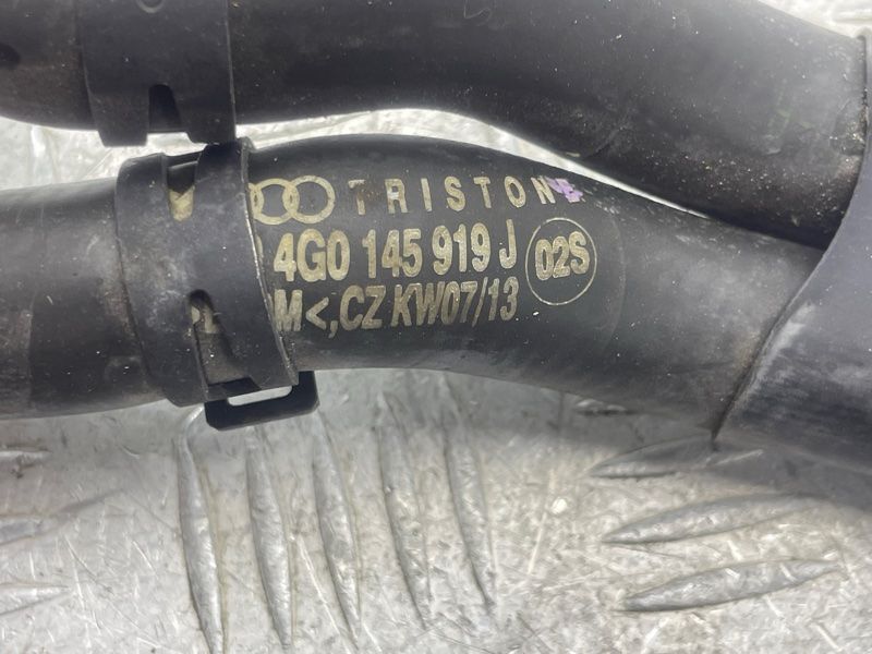 Патрубок 4G0145919J Audi S7
