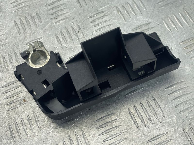 Клема акумулятора 8J0915459 Audi A6