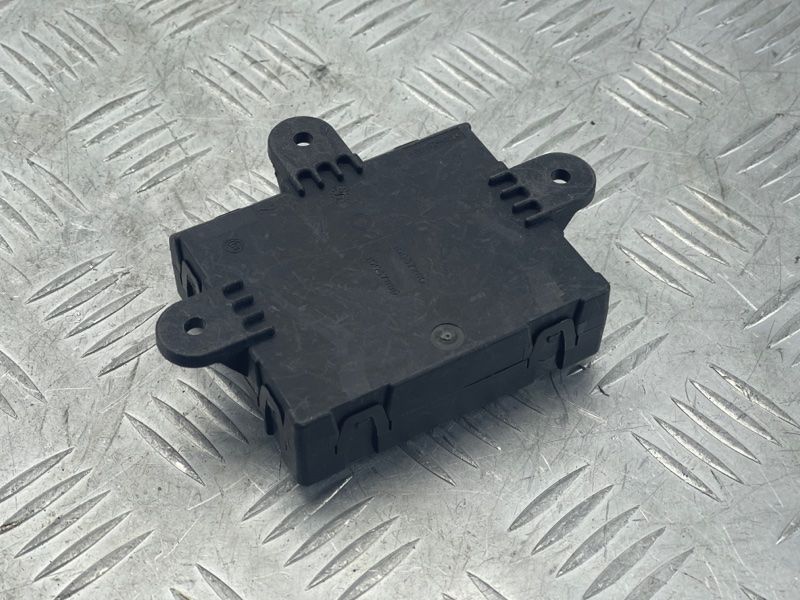 Блок керування дверей 31343027 Volvo XC60