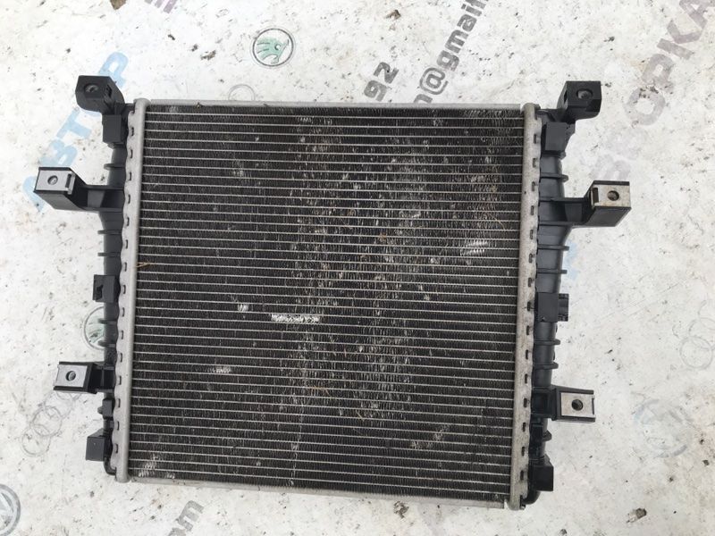 Радіатор охолодження двигуна додатковий 7L8121212A Audi Q7