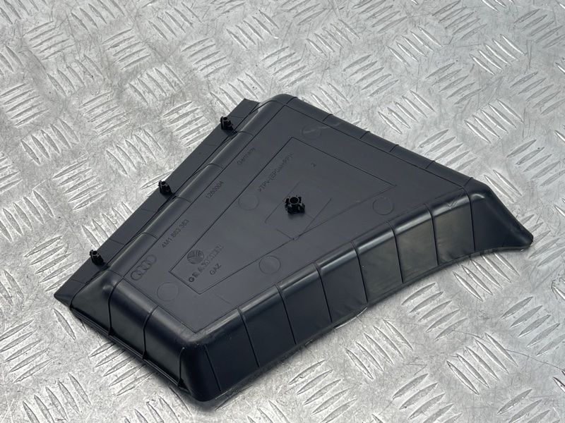 Отсек центральной консоли для хранения 4M18633834PK Audi Q7 Audi Q7
