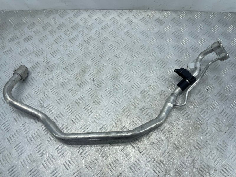 Трубка кондиціонера 4M0816738M Audi Q7