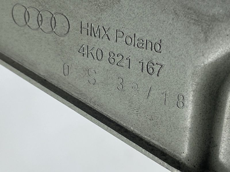 Кронштейн крила 4K0821167 Audi A6