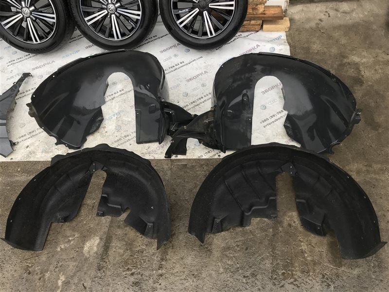 Підкрилок 5N0810972 Volkswagen Tiguan