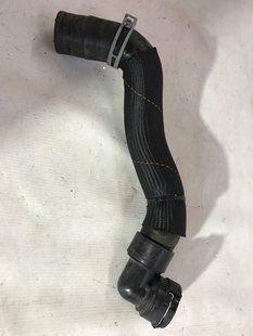 Патрубок F2G38B273DFD Ford Edge