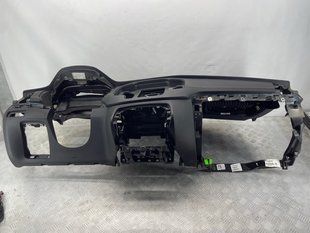Торпедо с подушкой безопасноти Volvo XC90