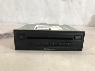 CD Чейнджер 8X0035110B Audi A7