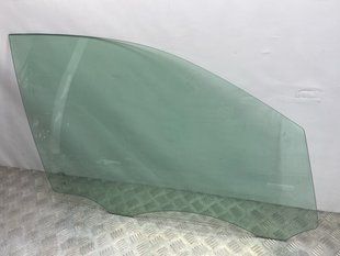 Скло дверей 7P6845022B Volkswagen Touareg