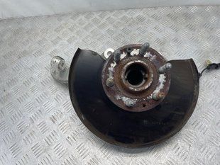 Поворотный кулак / Цапфа с подшипником 23298404 Chevrolet Colorado